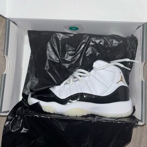 Jordan 11 Retro GS White Metallic Gold Black